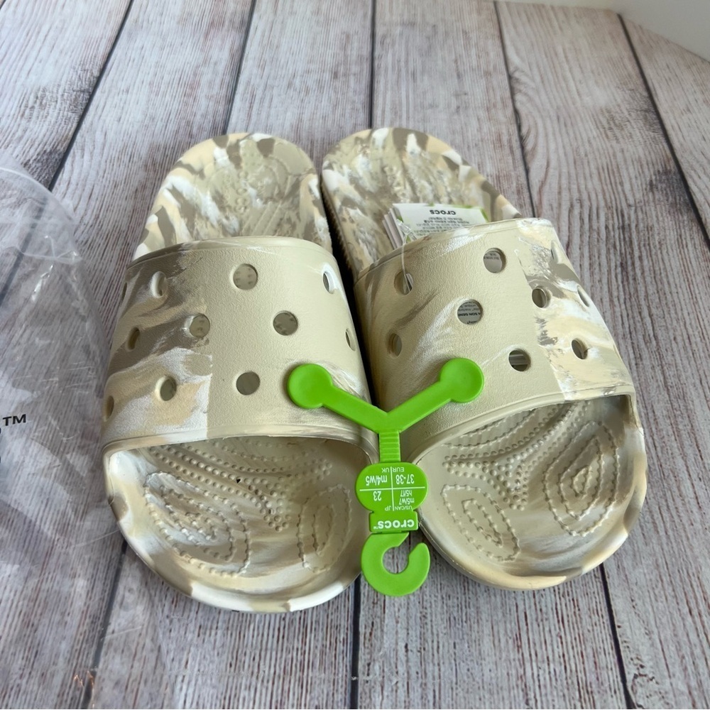 CROCS Classic Marbled Slides Shoes 7 NWT